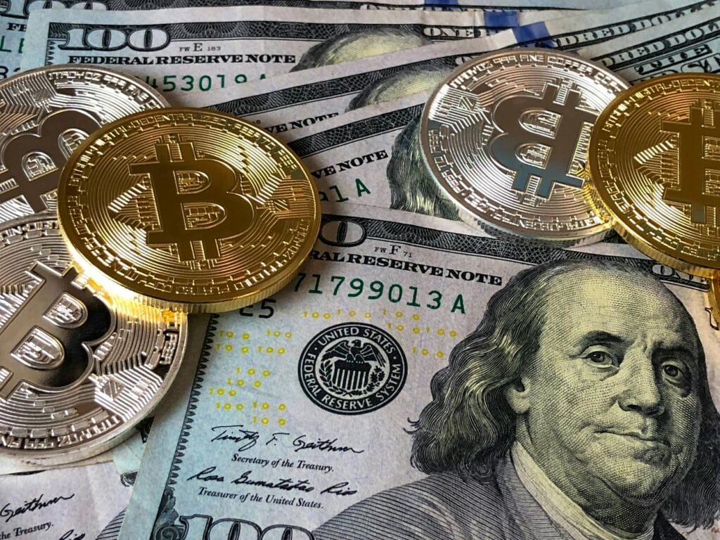 Bitcoin: Người Ti&ecirc;n Phong Của Tiền Điện Tử