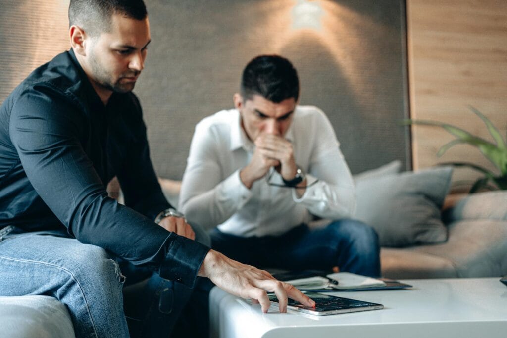 Tại Sao Crypto Lại Biến Động Đến Vậy? Giải Mã Những Yếu Tố Cốt Lõi