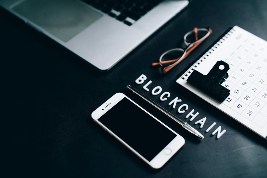 1. Blockchain v&agrave; Chuỗi Cung Ứng: Minh Bạch v&agrave; Tin Cậy
